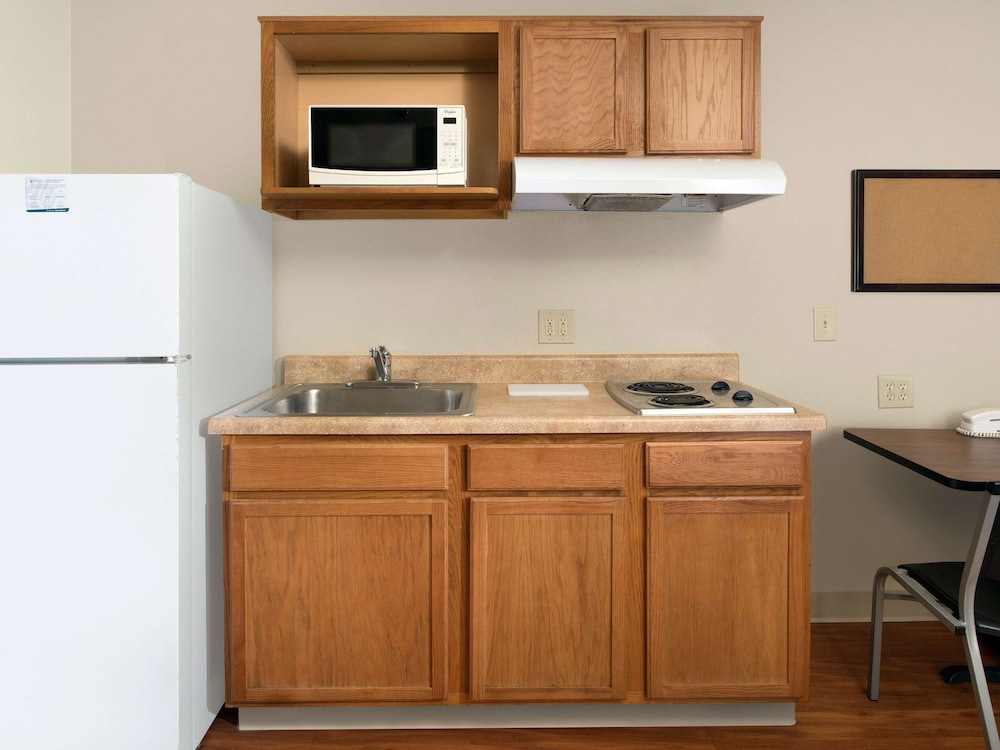 Extended Stay America Select Suites - Kansas City - South - I-49 30/42