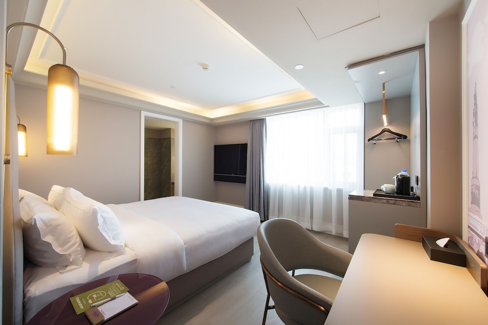 Mercure Harbin Hexing Road 31/48