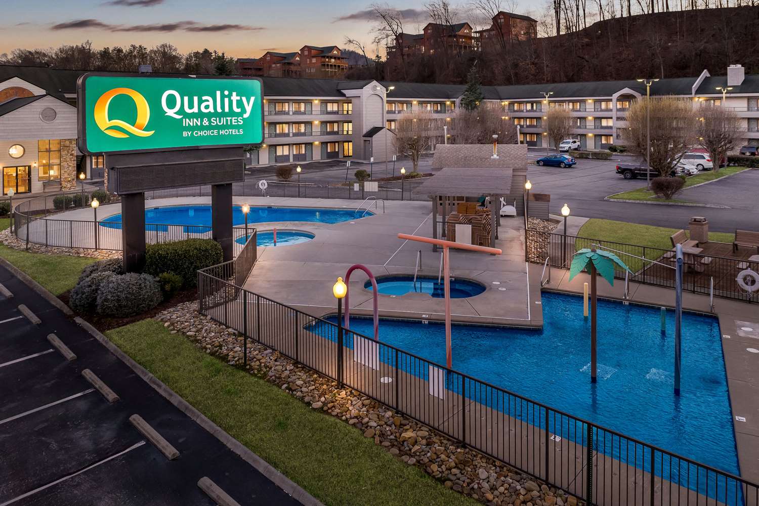 Quality Inn And Suites Dollywood 8/31