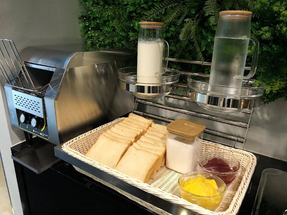 Sovereign Group Hotel Pratunam Bangkok 42/61