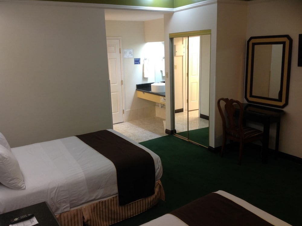 Best Western Hotel Plaza Matamoros 24/79