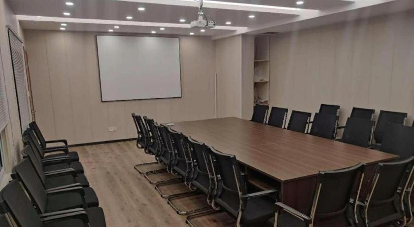 Gya Yangzhou Economic Development Zone Yangzi Jiang South Road Gaomin Temple Hotel 47/49