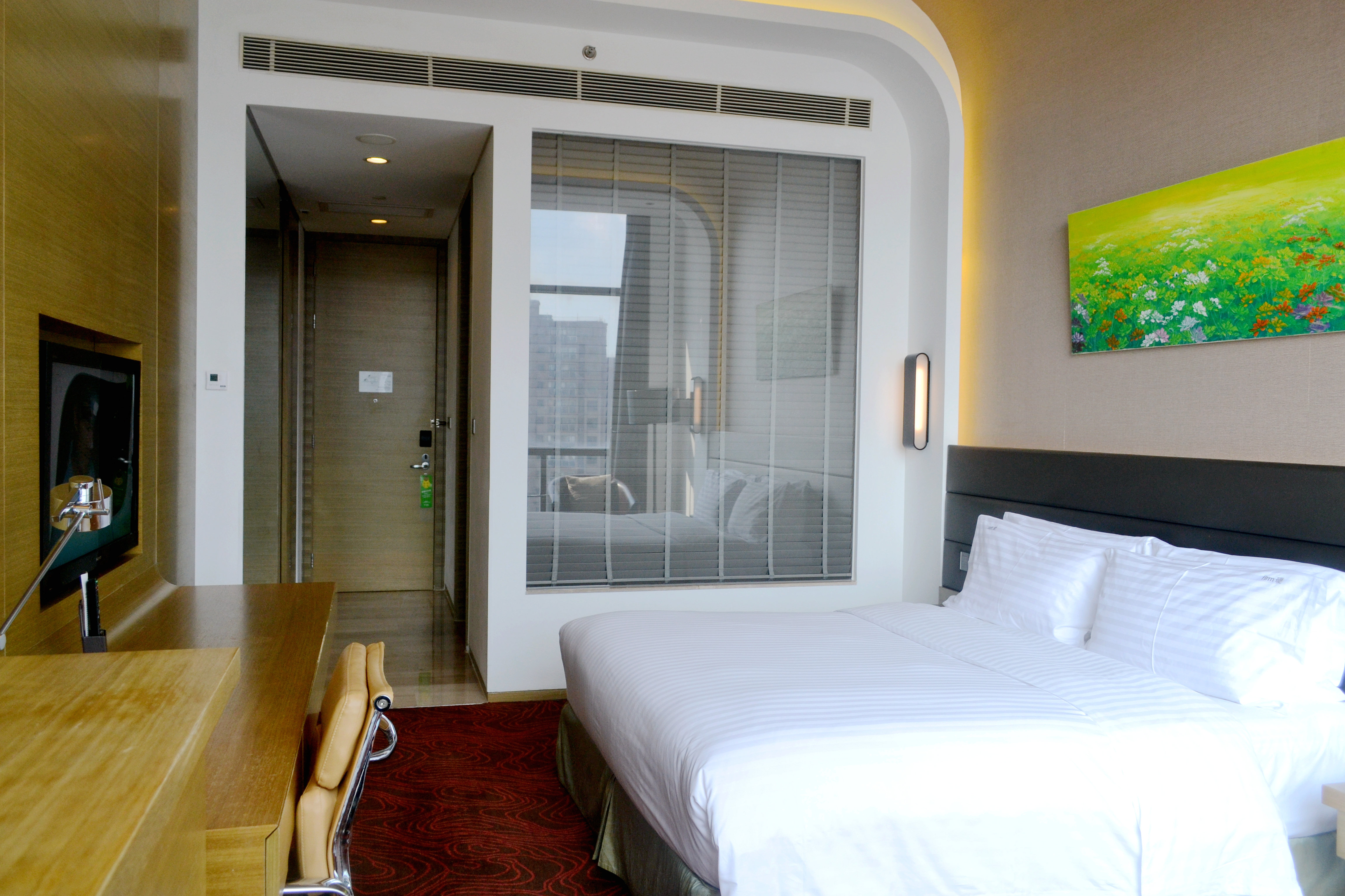 HOLIDAY INN SHANGHAI SONGJIANG 13/42