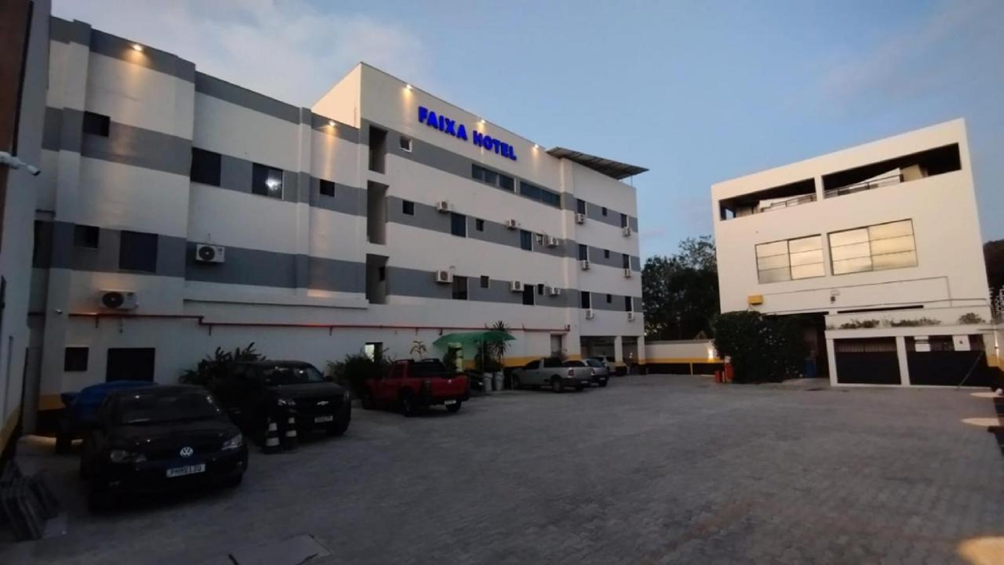 Faixa Hotel 30/35
