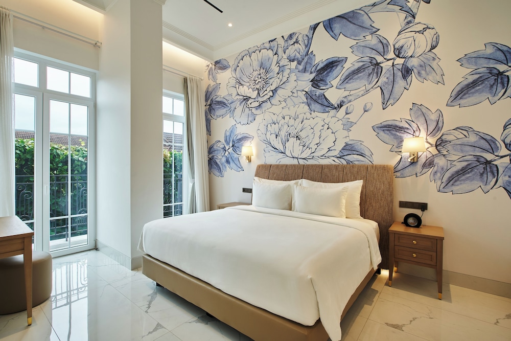 2 BEDROOMS, EXECUTIVE