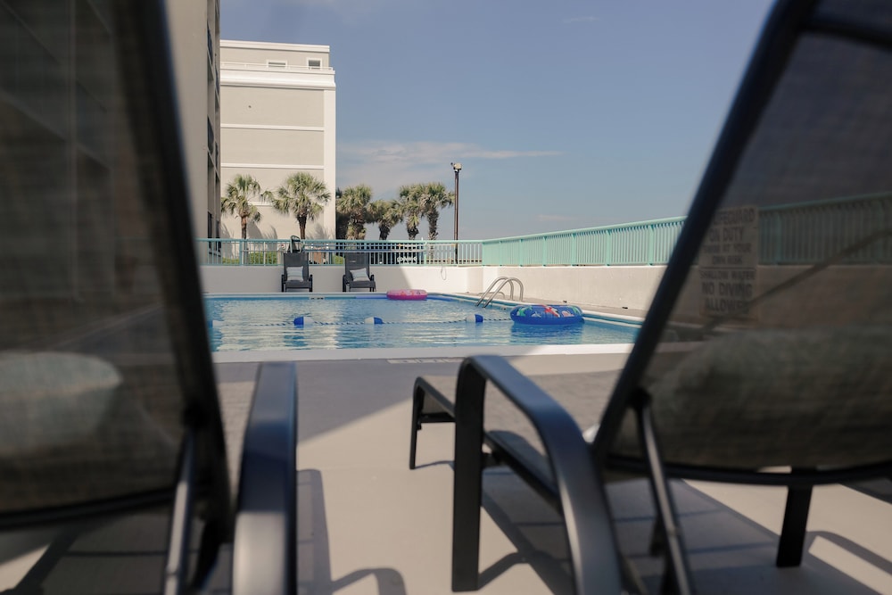 Southern Breeze Oceanfront 45/61