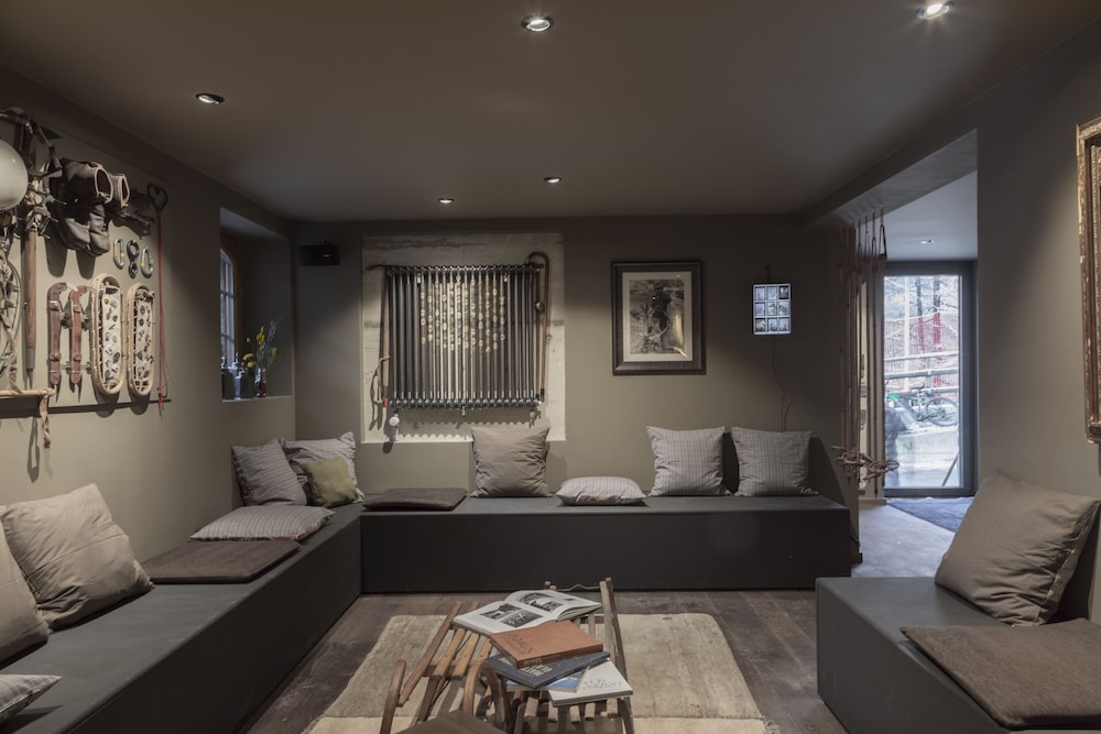 Nomad Lodge and Spa by CERVO 30/50