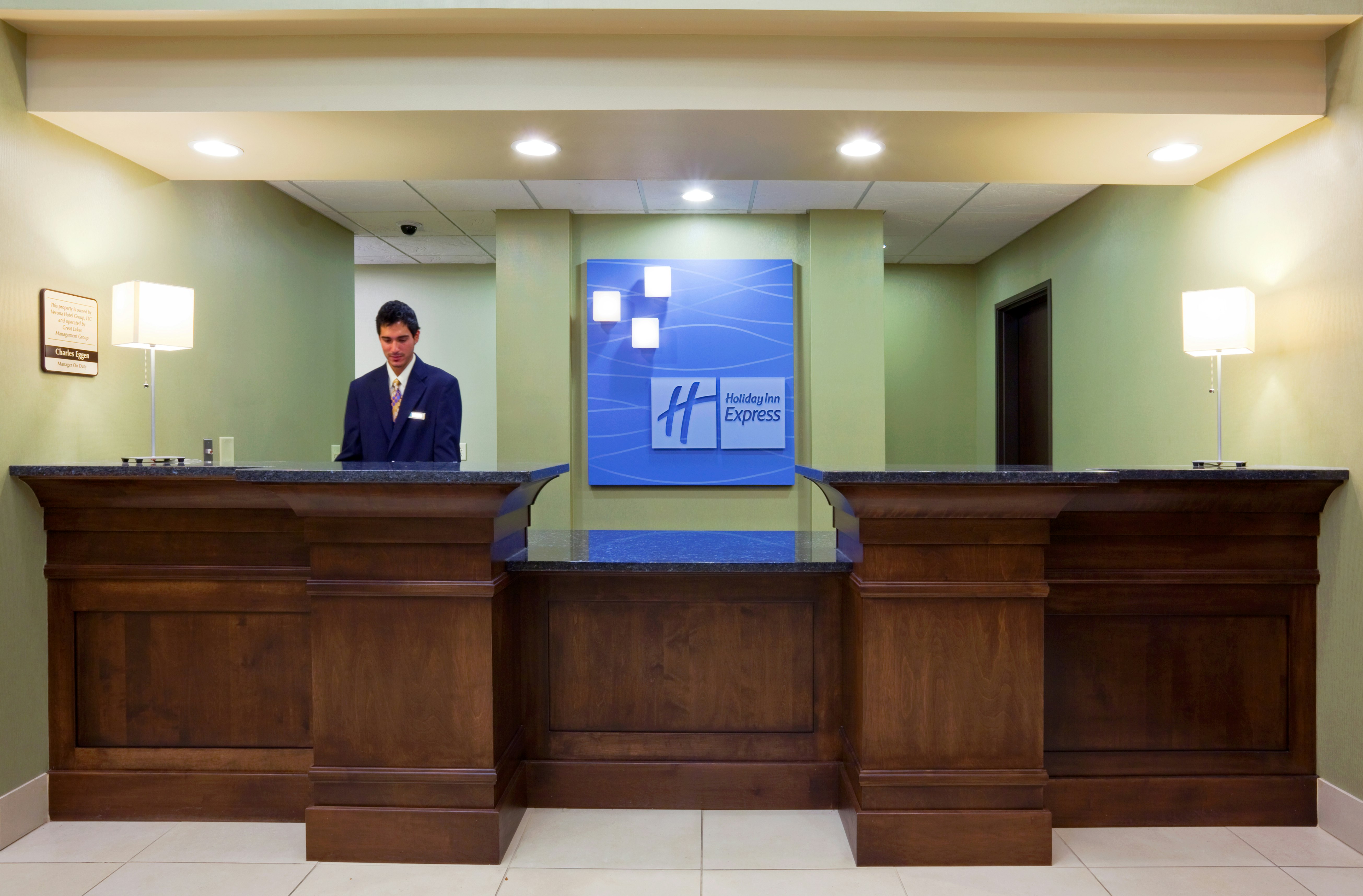 Holiday Inn Express Hotel And Suites Madison Verona 4/58