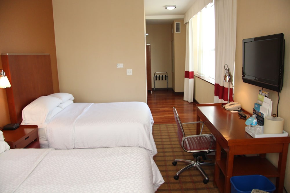 Four Points by Sheraton Philadelphia City Center 11/48