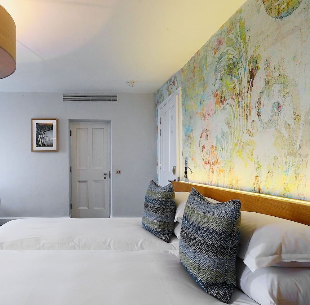 Malmaison Cheltenham 21/63