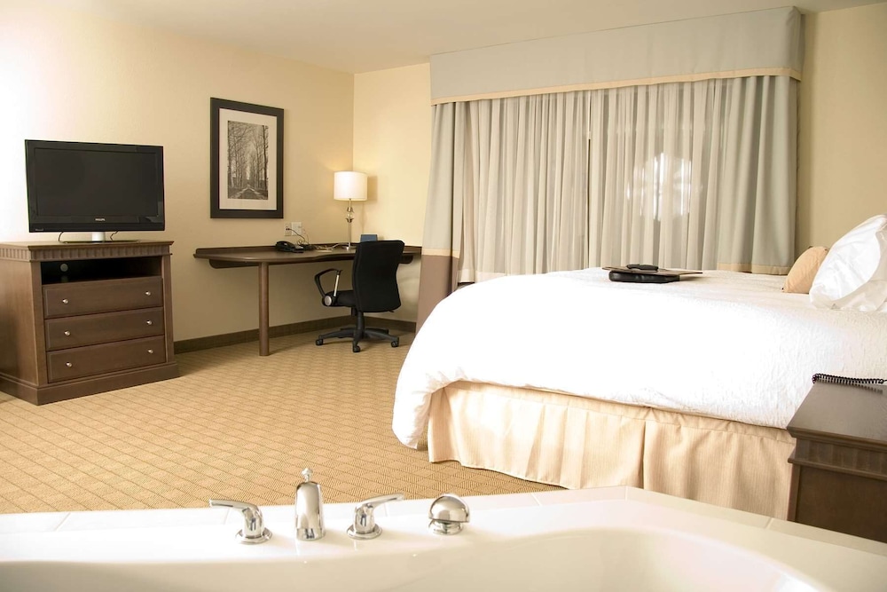 Hampton Inn & Suites by Hilton Saint John 26/57