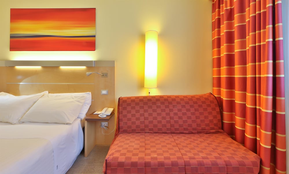 Best Western Palace Inn 8/39