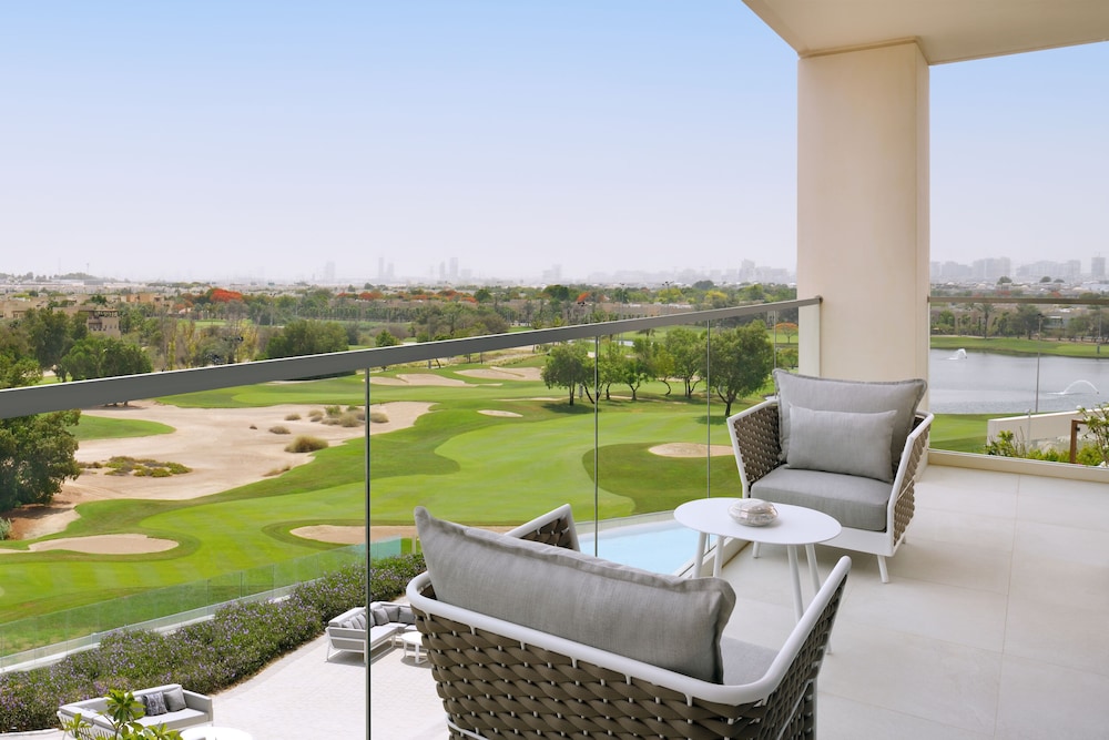 Vida Emirates Hills 24/51