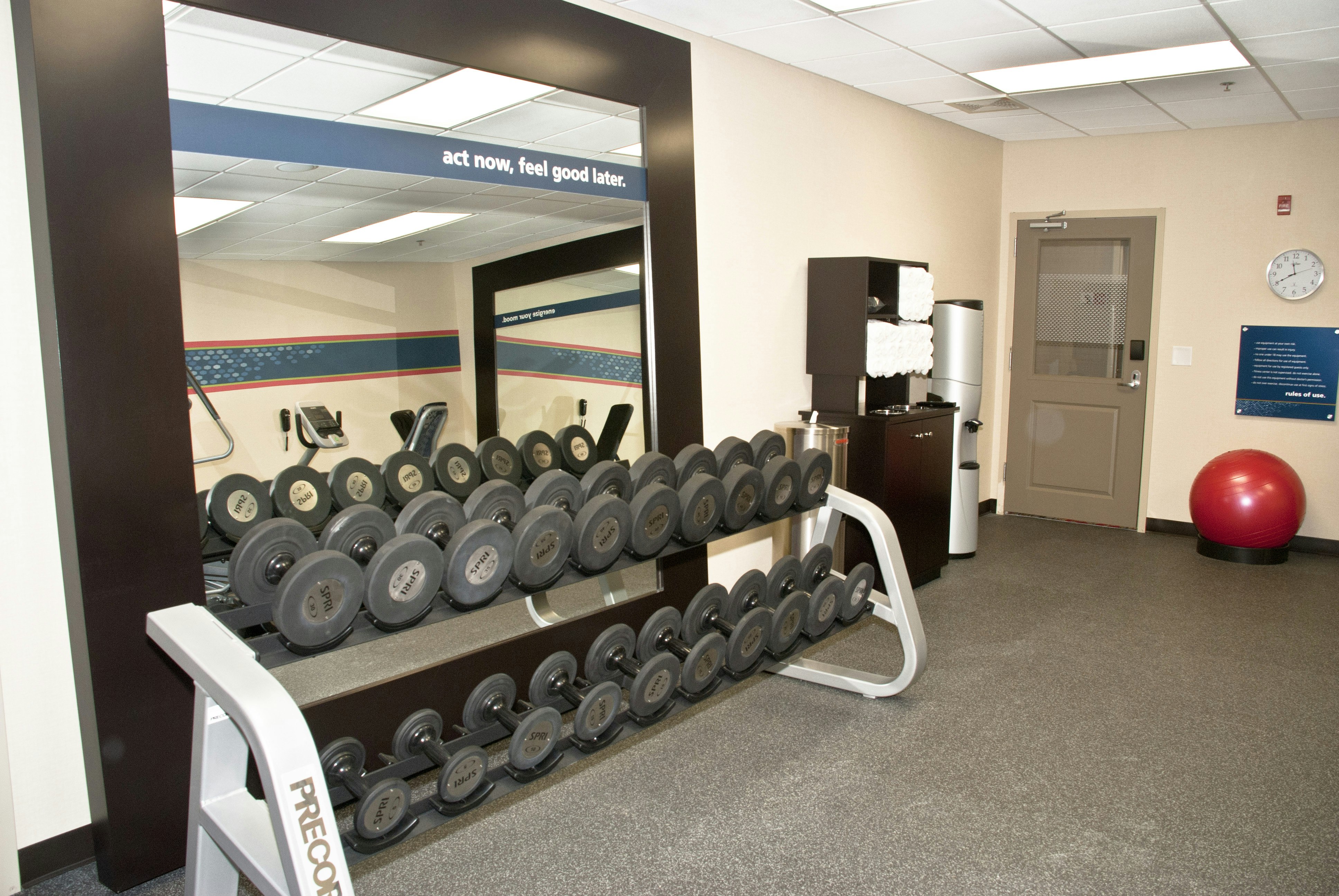 Hampton Inn Maumelle AR 14/24