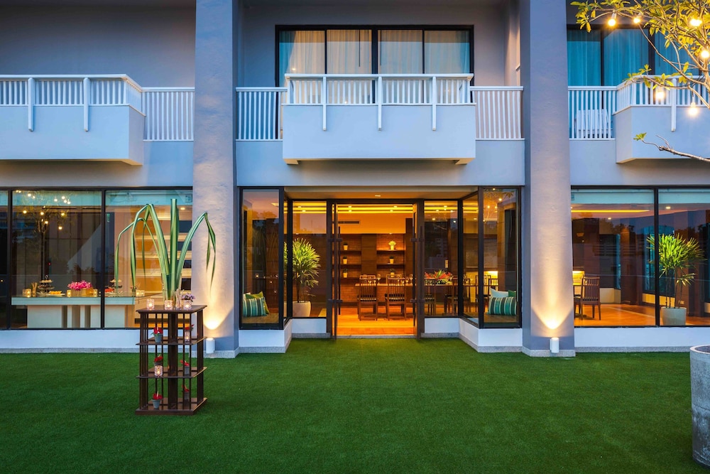 Loligo Resort Hua Hin + A Fresh Twist By Let's Sea 7/81
