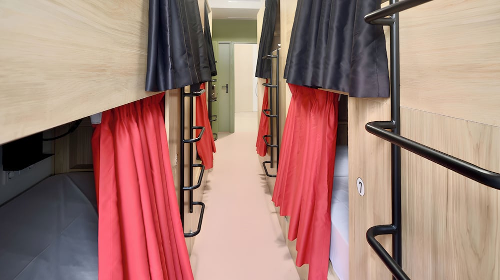 Female Dorm, 10 Beds