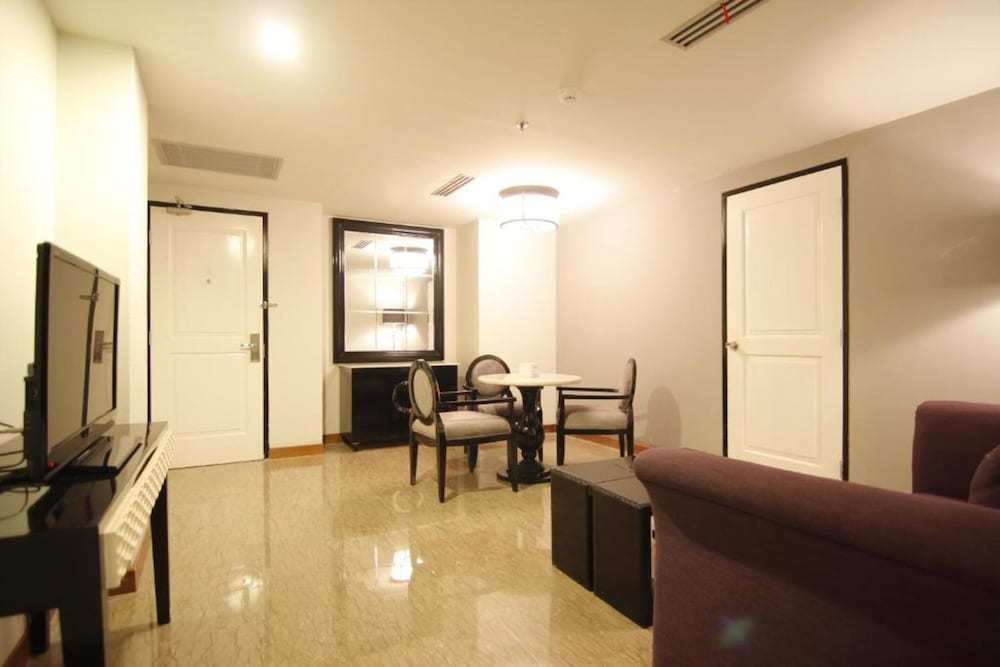 Diradja Hotel 28/50