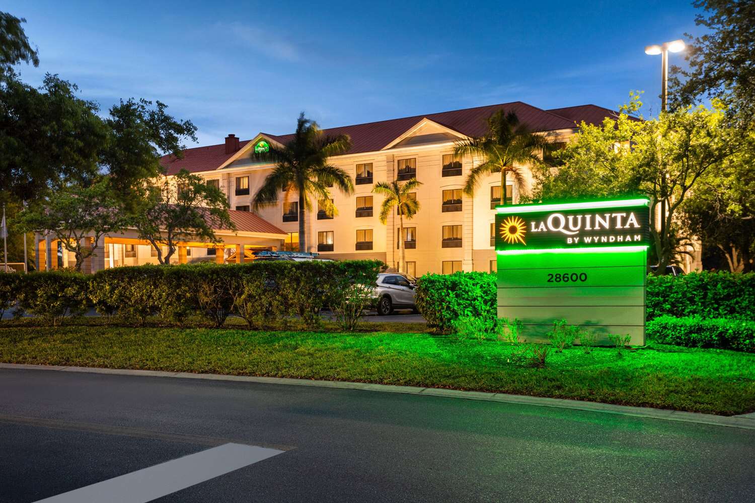 La Quinta Inn & Suites by Wyndham Bonita Springs Naples N. 2/47