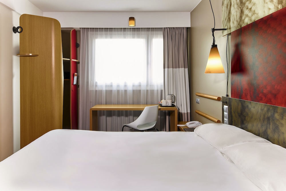 Ibis Bordeaux Centre Gare Saint Jean 14/66