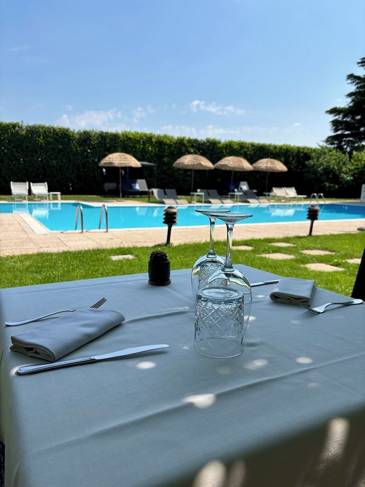 Hotel Saccardi Spa 41/48