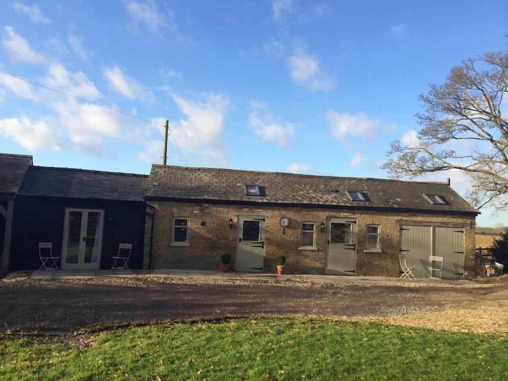 Bridleway Bed And Breakfast 1/50