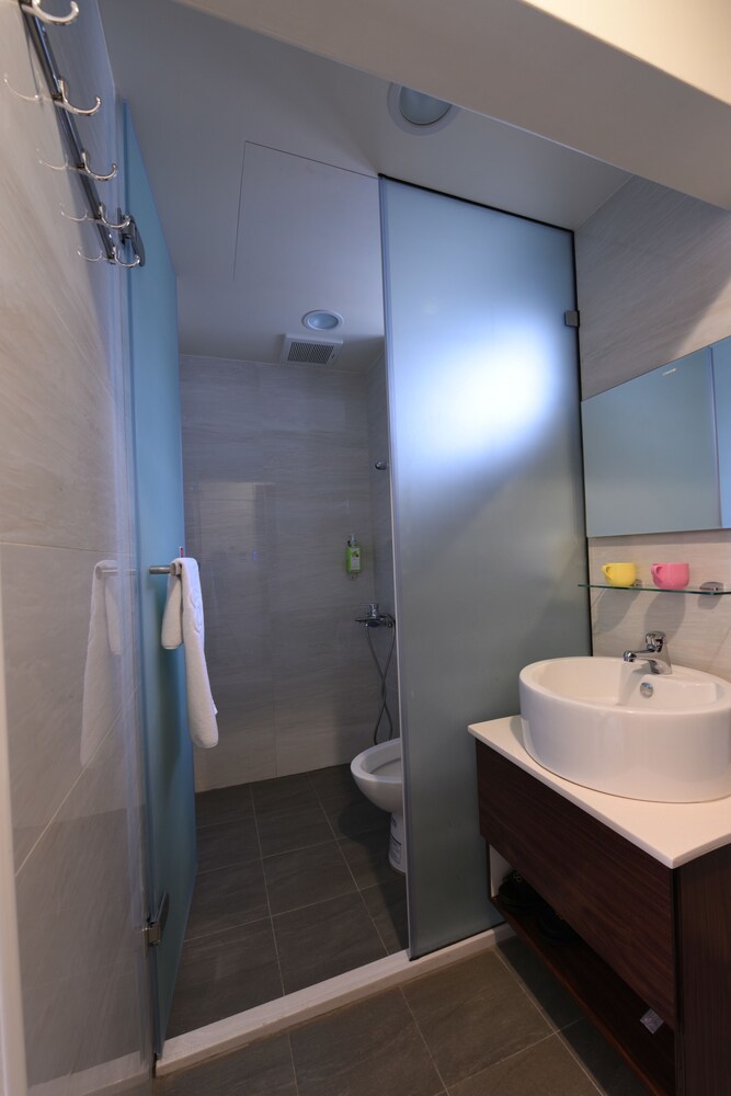 Hotel 99 32/32