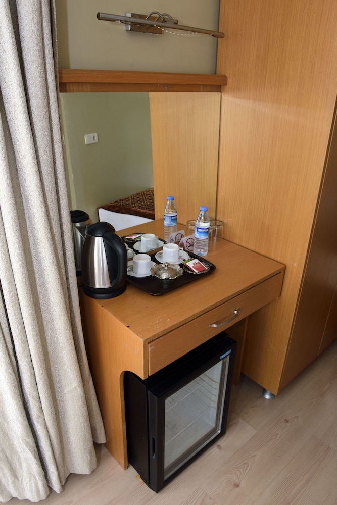 TAYA HATUN HOTEL 11/62