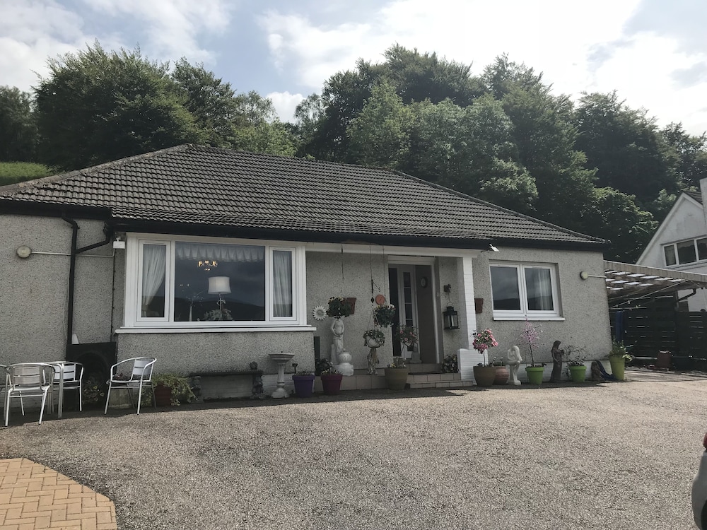 Alltonside Guest House 2/24