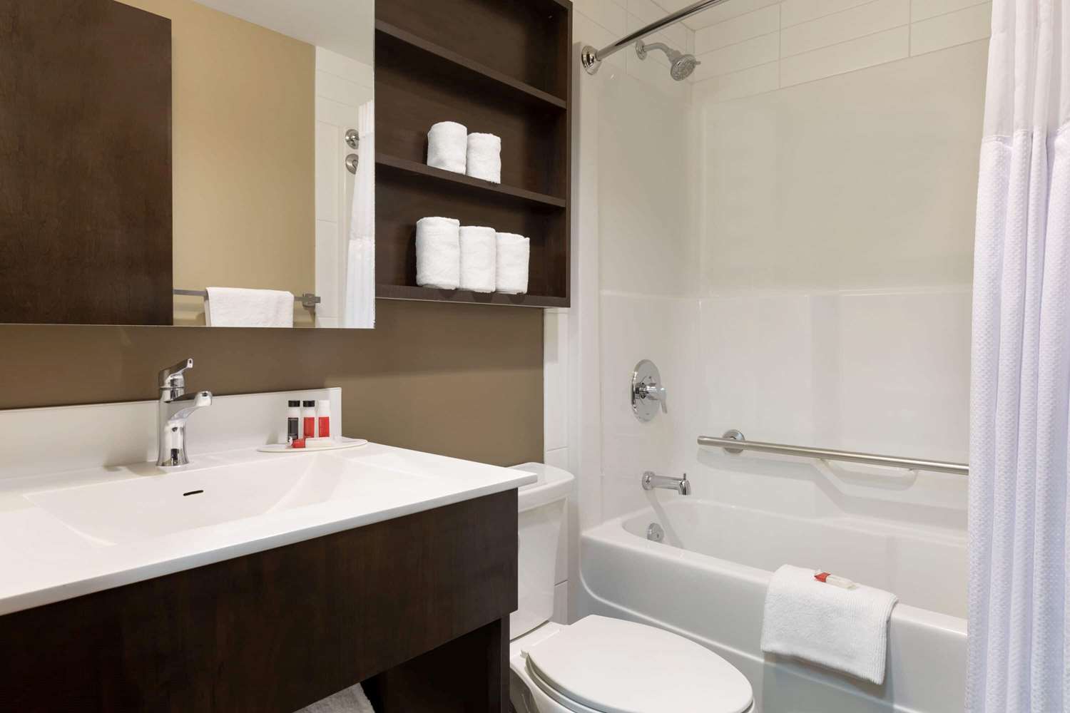Microtel Inn & Suites By Wyndham Estevan 29/30