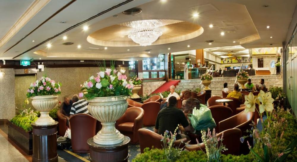 Grace Hotel 65/77