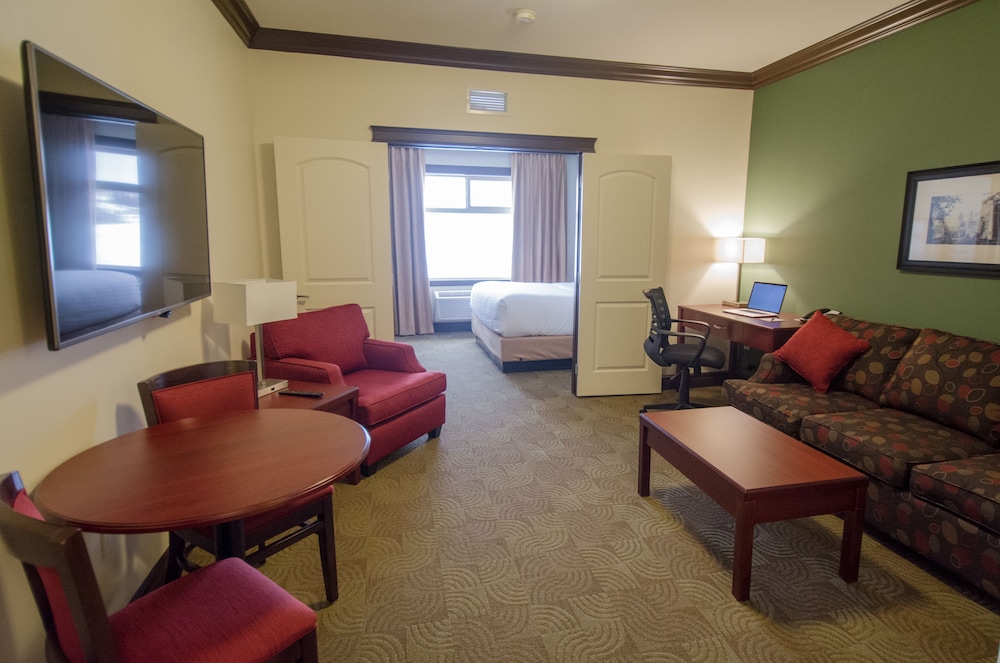 Chateau Nova Peace River 24/53