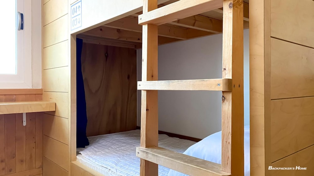Backpacker's Home 50/50