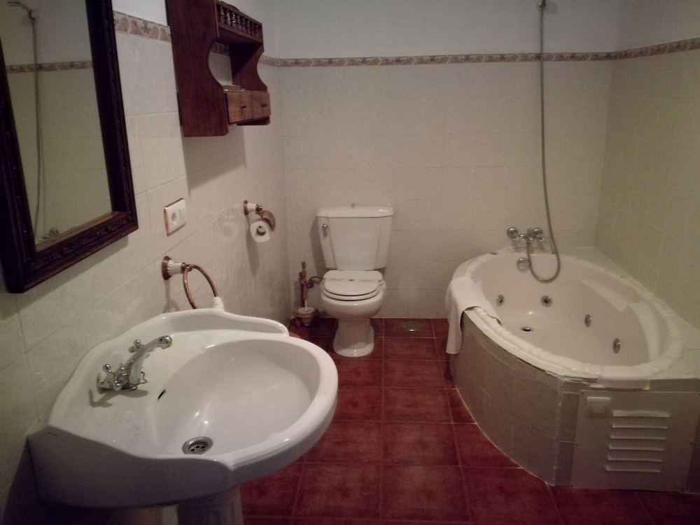 La Posada De Pedrazales 9/27