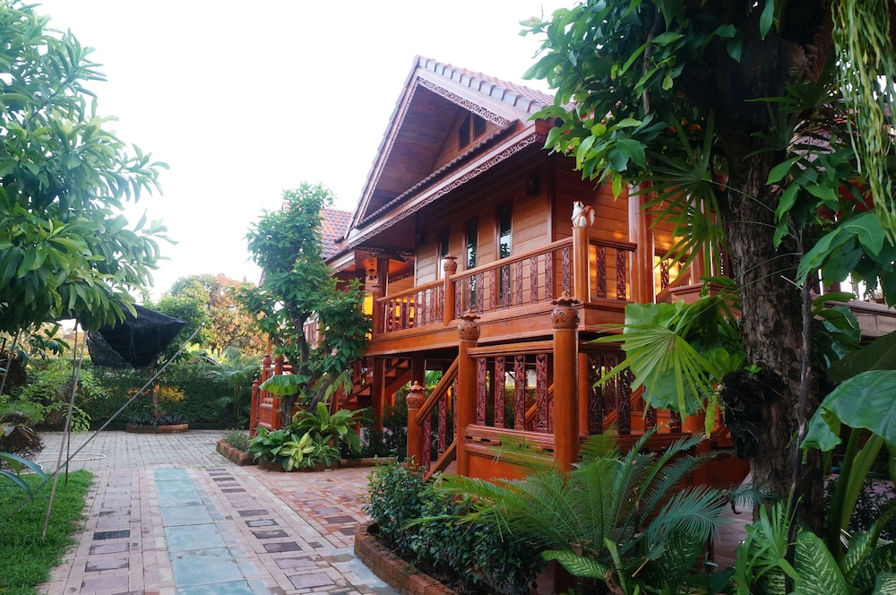 Ruenthai Boutique 3/50