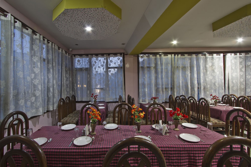 Hotel Sitara International 31/38