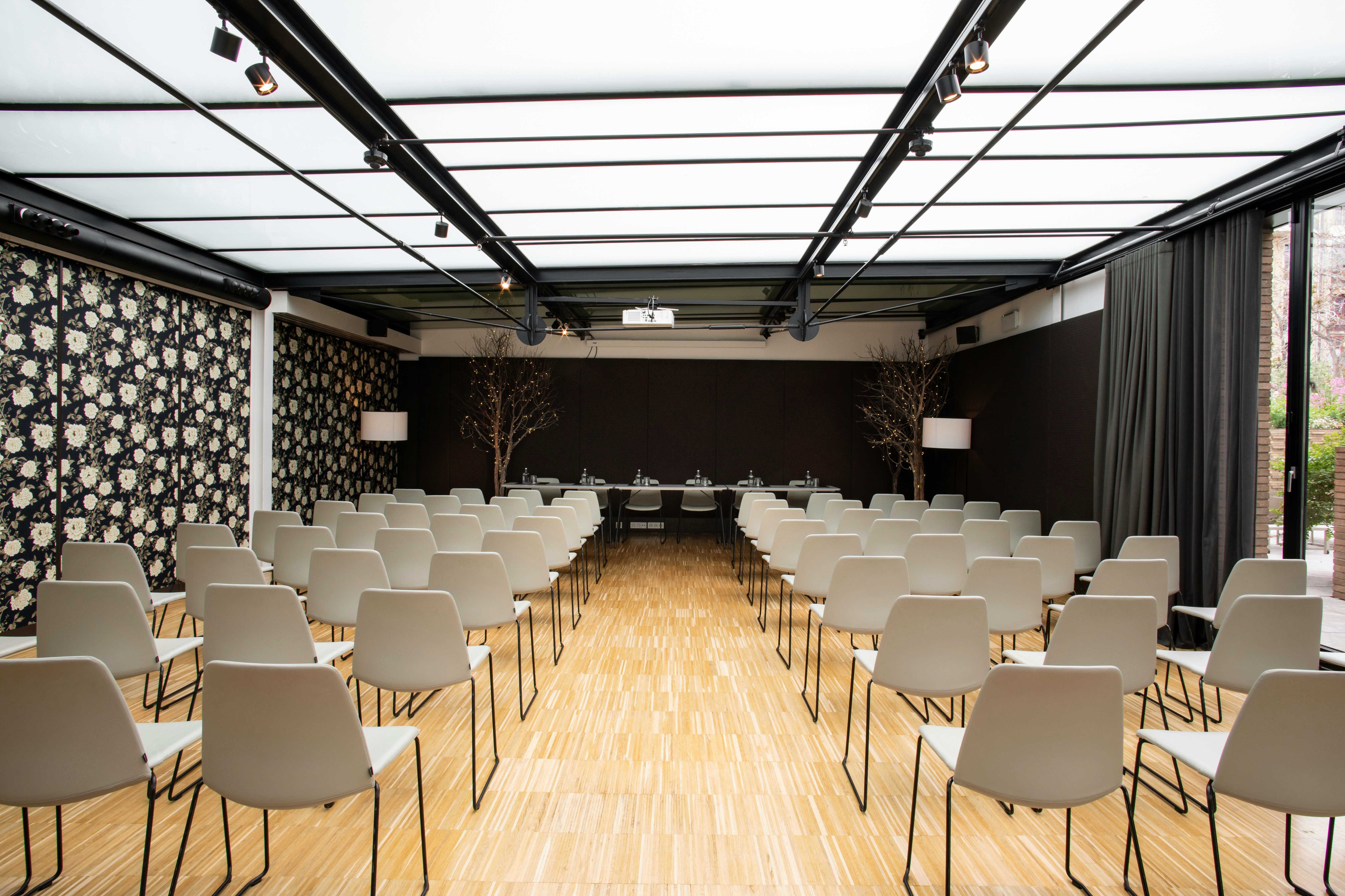 Alexandra Barcelona Hotel Curio Collection By Hilton 74/90