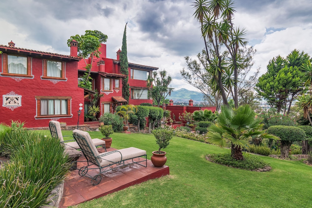Villa San Jose Hotel And Suites 41/50