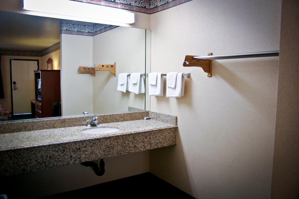 La Mirage Inn Lax Airport 27/29