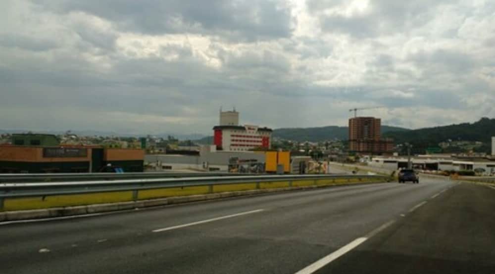 ibis Criciuma 47/50