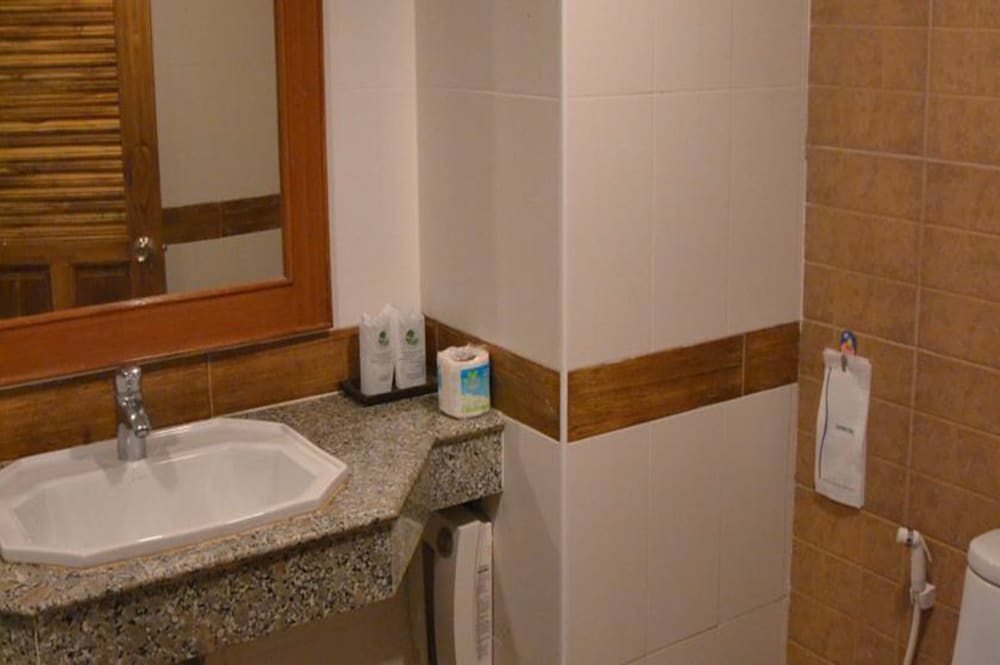 White Sand Princess Hotel 37/39