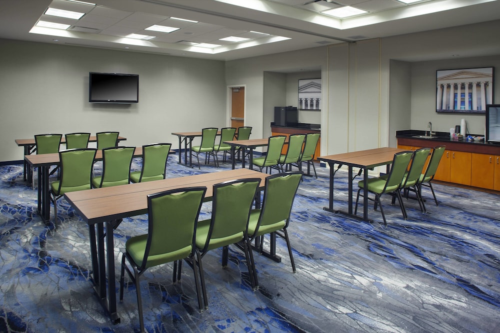 Fairfield Inn Suites By Marriott Montgomery Eastchase Pkwy 42/50