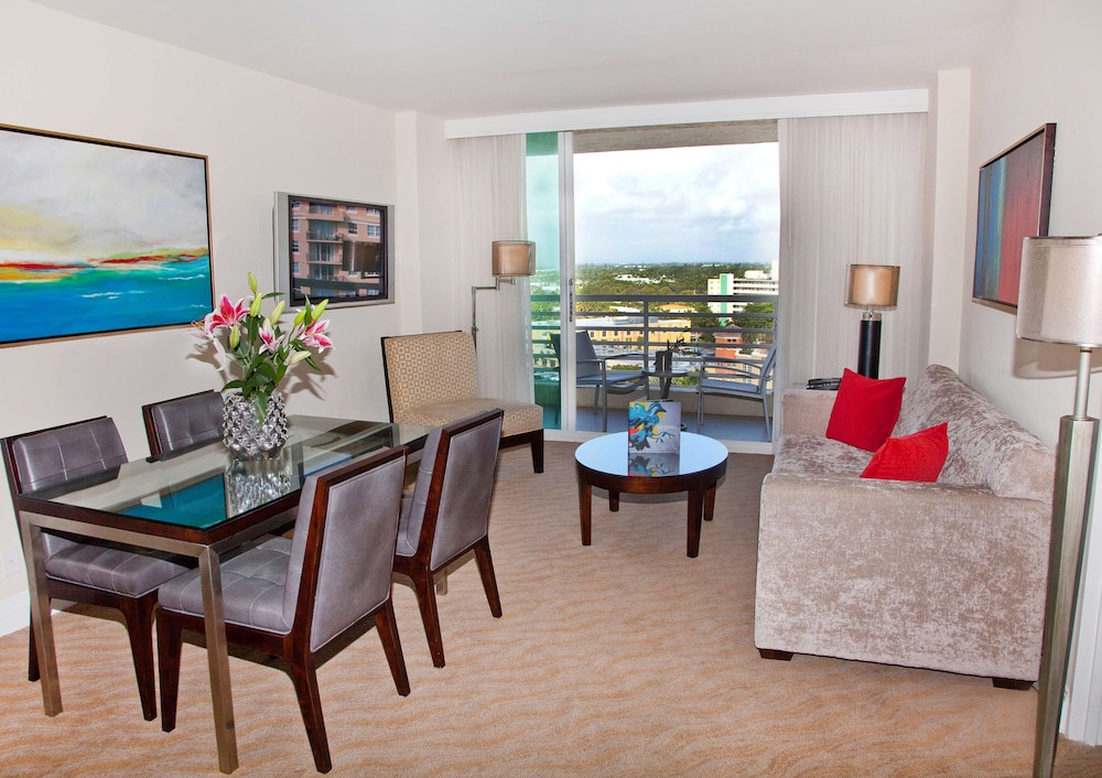 GALLERYone - a DoubleTree Suites by Hilton Hotel 37/81