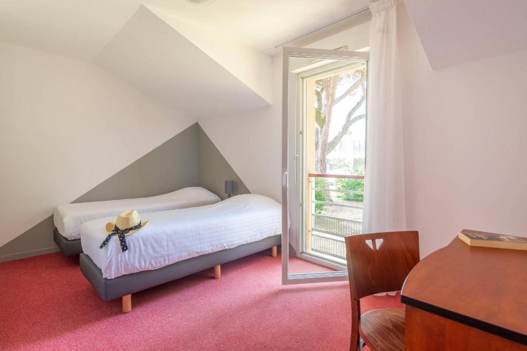 Upgrade, 2 Double Beds، Comfort Aparthotel Nantes La Beaujoire 2/3