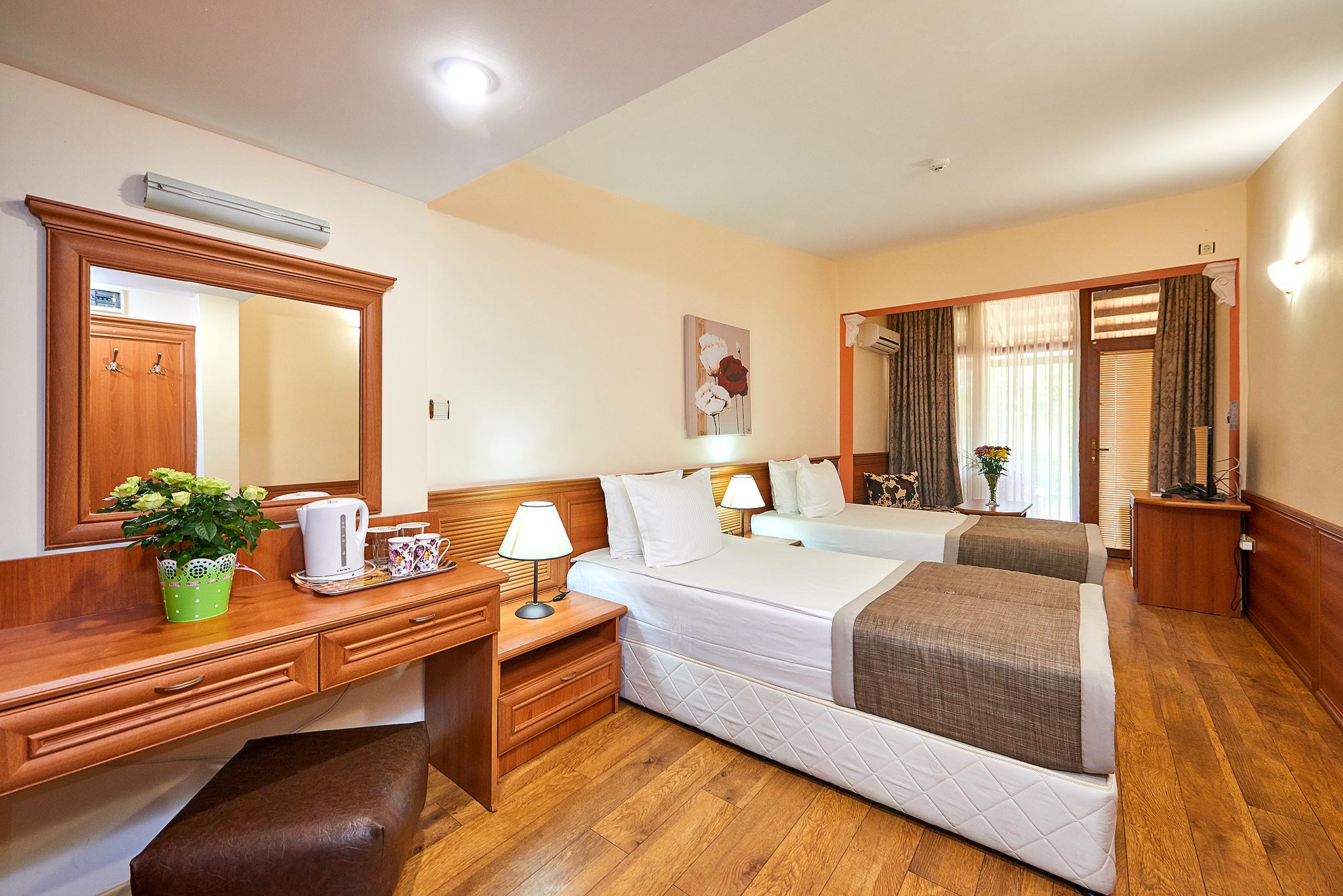 Deluxe, Twin Beds, Balcony or Terrace