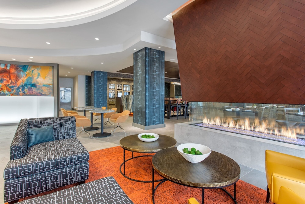 Cambria Hotel Philadelphia Downtown - Center City 33/60