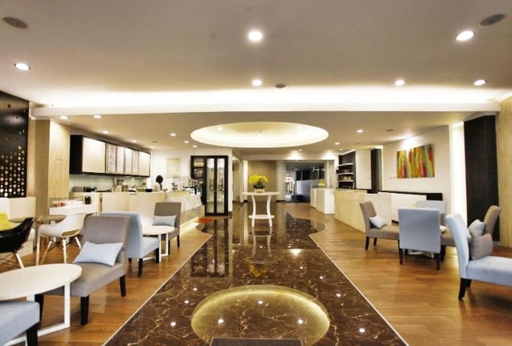 Hotel Cianjur Cipanas (Ex Ayola Hoci Cipanas) 15/17