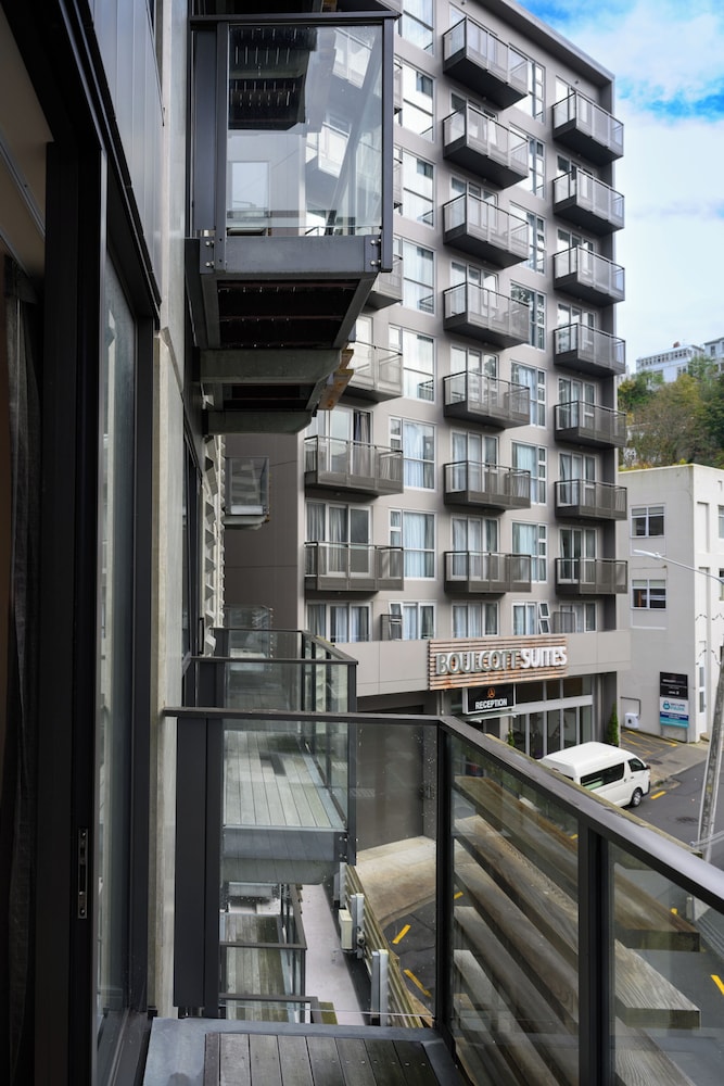 Boulcott Suites 3/70