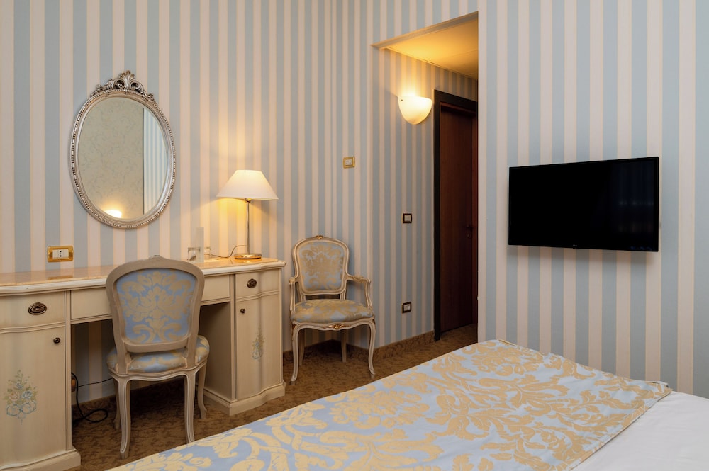 Grand Hotel Menaggio 54/64