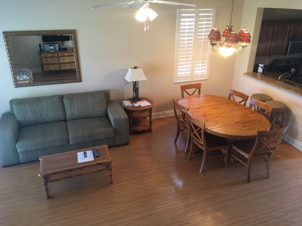Villas At Regal Palms 31/51