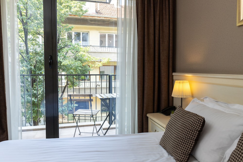 St. George Hotel 14/50